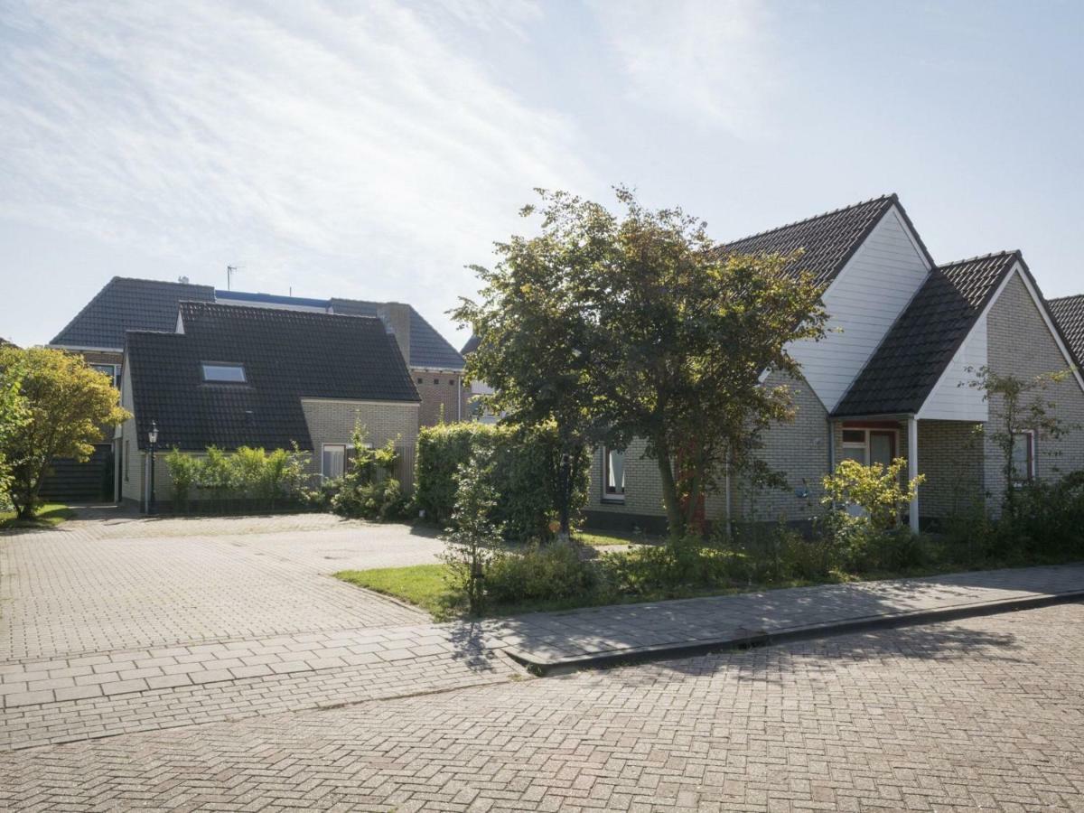 Spacious Bungalow In The Cosy Village دي كوكْسدوربْ المظهر الخارجي الصورة